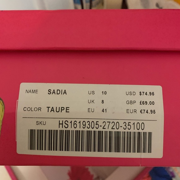 Boots - Picture 9 of 9